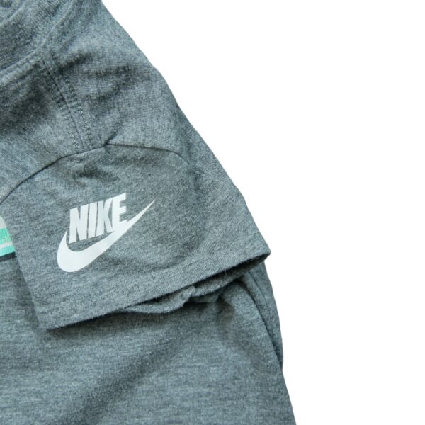 T shirt manches courtes enfant gris Nike Motif imprime Col Rond QWE3159