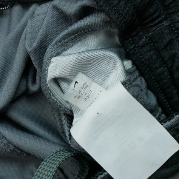 Short de Sport homme gris Nike QWE0238
