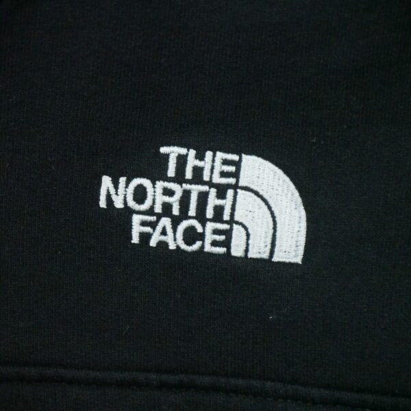 Sweat a capuche femme manches longues noir The North Face Col Rond QWE3496