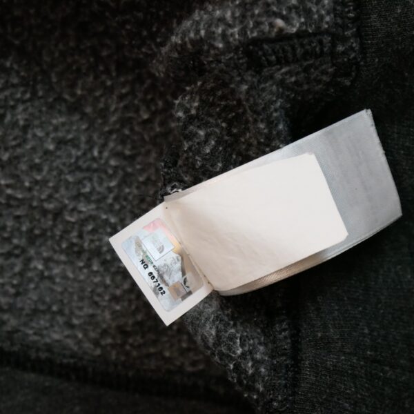 Sweat a capuche femme manches longues noir The North Face Col Montant QWE3394
