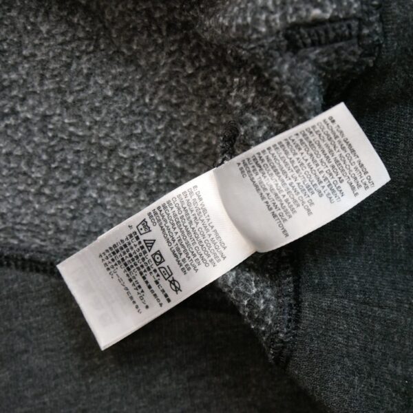 Sweat a capuche femme manches longues noir The North Face Col Montant QWE3394