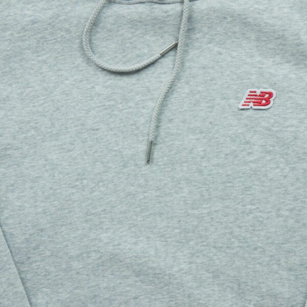 Sweat a capuche homme manches longues gris New Balance Motif chine Col Rond