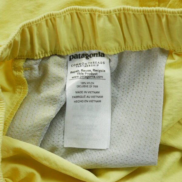 Short Femme  Barely Baggies Jaune – Image 9