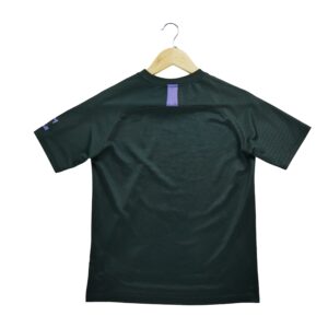T shirt manches courtes enfant noir Nike Col Rond
