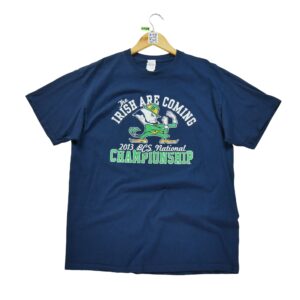 T shirt manches courtes homme marine Jerzees Motif imprime Col Rond Equipe Notre Dame