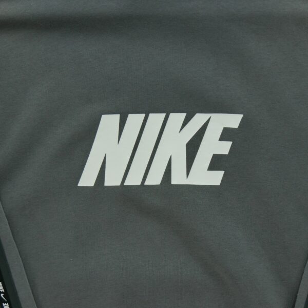 Sweat a capuche homme manches longues gris Nike Col Rond